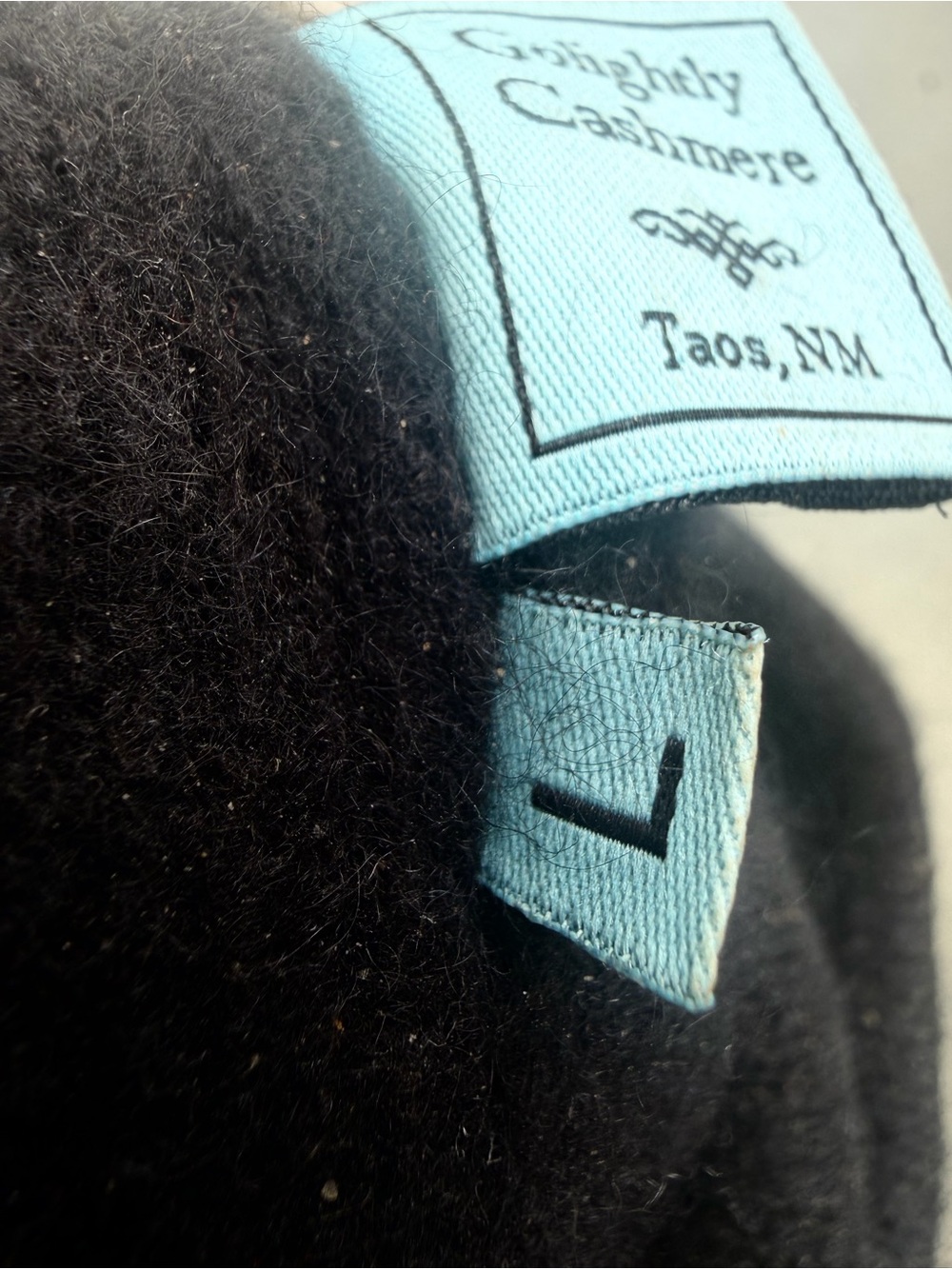 Golightly Cashmere 100% Cashmere Black Beanie Hat Made in USA - Picture 6 of 7